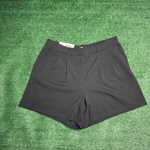 32 Degrees Women's High Rise Pleated Black Comfort Waist Golf Shorts Size M NEW